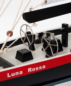 sailboat Luna Rossa
